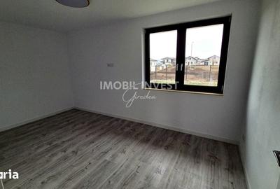 Casă cu 3 camere cu Teren 365 Mp în Central - 6