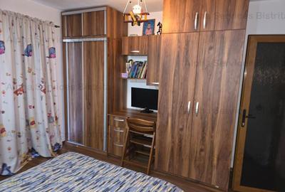 Casă cu 5 camere cu Teren 673 Mp în Central