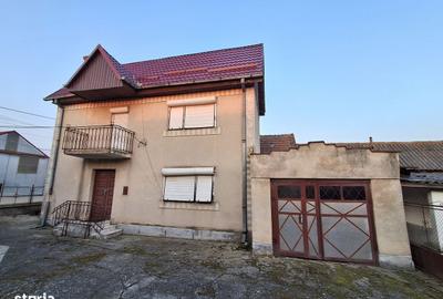 Casă cu 4 camere cu Teren 1440 Mp în Vetiș - 3