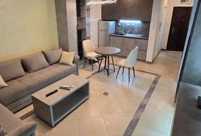 Garsonieră decomandată în Romană - 3