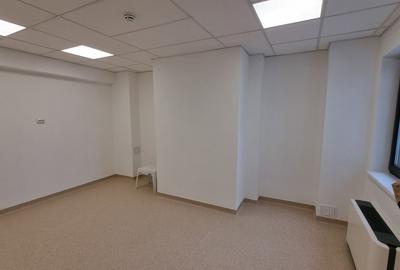 Spatii birouri,clinica  sau orice alta utilitate de 230,310 sau intreg 540mp Spatii birouri,clinica  sau orice alta utilitate de 230,310 sau intreg 540mp - 9
