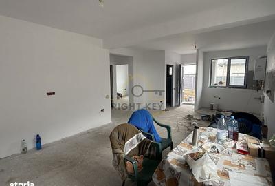 Casă cu 3 camere în Olteni