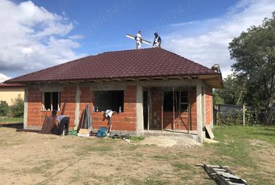 Casă cu 5 camere în Șivița - 3