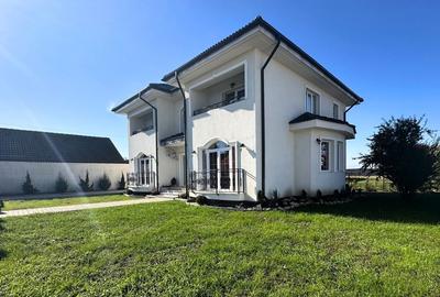 Vânzare casă 5 camere nouă elegantă și spațioasă în Hărman - 3