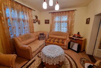 Casă cu 4 camere cu Teren 509 Mp în Rădăuți - 1