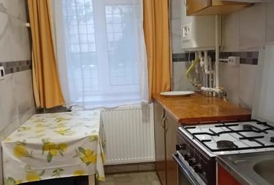 Se da in chirie apartament, 1300 lei. Amara. - 4