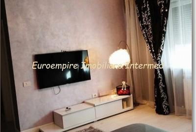 De vanzare apartament cu 3 camere, decomandat, zona KM 4-5 - 6