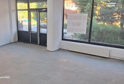 Spațiu comercial, de 700 mp, în Central - 3