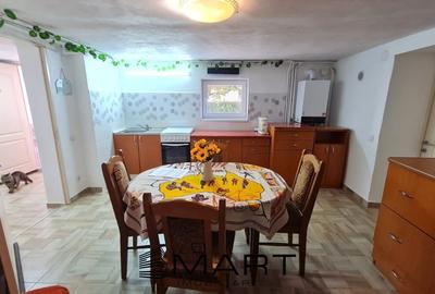 Apartament cu 3 camere decomandat, mobilat în Sub Arini - 3