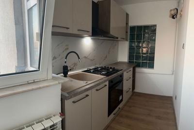 Apartament cu 4 camere decomandat în Central - 4
