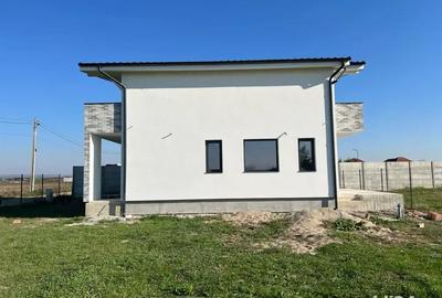 Casă cu 3 camere în Vetiș - 4