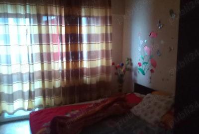 Apartament cu 3 camere decomandat în Central - 3
