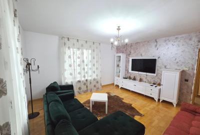 Splaiul Unirii, Mihai Bravu, Asmita Gardens, 3 camere decomandat et 8 din 17