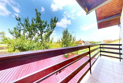 Rezidenta mobilata si echipata, cu lumina naturala, verdeata, vedere munte - 32