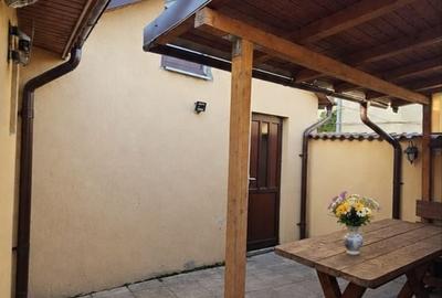 Casă cu 2 camere cu Teren 162 Mp în Central