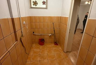 Piata Muncii - 7 min metrou - Bloc Mixt - 7