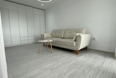 Garsonieră  situată în zona Farmec/The Office. - 6