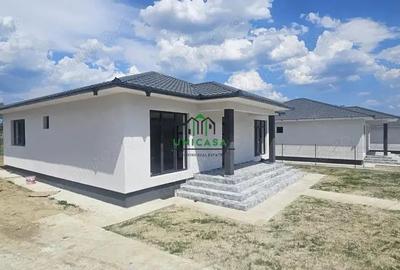 Casa Mihaesti/ 3 Camere - 4