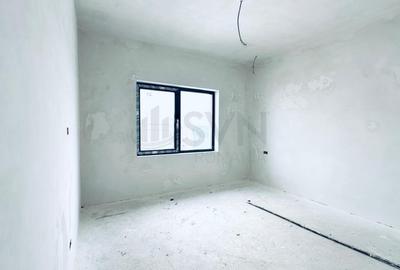 REV2004628 Vila cu pompa de caldura sipanouri solare - 8