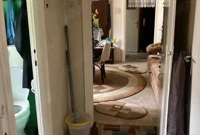 Etaj 1 proprietar .2 camere resita - 1