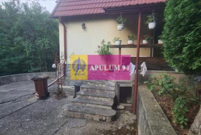 Casă cu 5 camere cu Canalizare în Cornu - 3