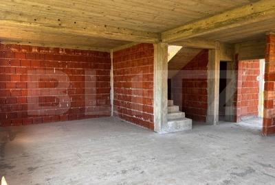 CASA DE VANZARE LA ROSU IN CIHEI, STRADA INCHISA,ZONA LINISTITA - 10