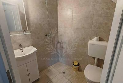 Casă cu 3 camere cu Teren 200 Mp în Central - 4