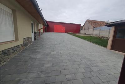 Casă cu 4 camere cu Canalizare în Slimnic - 13