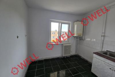 Bitai Klaudia  +40728084470 Arata adresa de email   Apartament cu 4 camere de în - 4