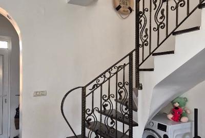 Duplex cu 4 camere cu Canalizare în Central - 6