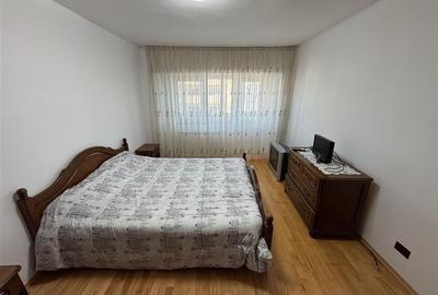 Apartament 3 camere, mobilat si utilat, ultracentral, etaj 9/10 - 9