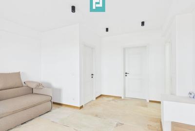 Apartament cu 5 camere semidecomandat în Central - 9