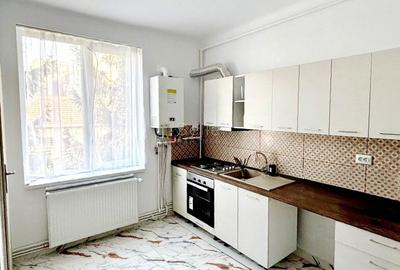 Apartament cu 2 camere decomandat în Brașovul Vechi - 2