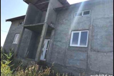 Casă cu 6 camere cu Teren 1300 Mp în Rediu - 1