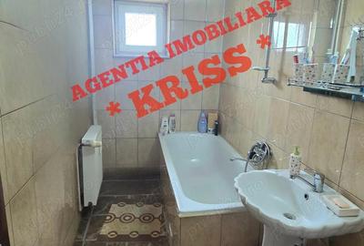 Apartament cu 3 camere decomandat în Găvana - 9