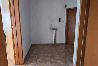 Apartament cu 4 camere semidecomandat în P-ța Romană - 8