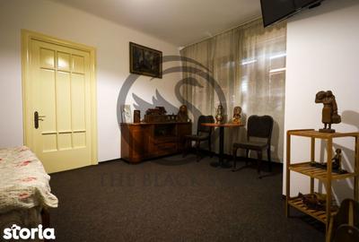 Casă cu 7 camere cu Teren 1436 Mp în Băneasa