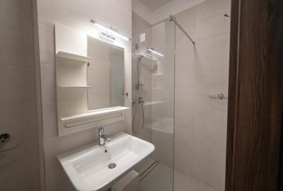 Penthouse cu 3 camere semidecomandat, mobilat în Torontalului - 20