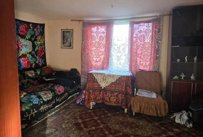 Casă cu 6 camere cu Teren 1400 Mp în Chitid - 1