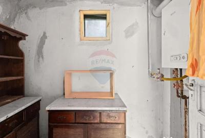 Casă cu 5 camere cu Teren 1620 Mp în Central - 8