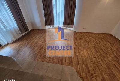 Casă cu 4 camere cu Teren 600 Mp în Central - 2