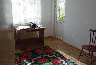 Apartament cu 3 camere situat in cocosvar , Vulcan jud Hunedoara - 3