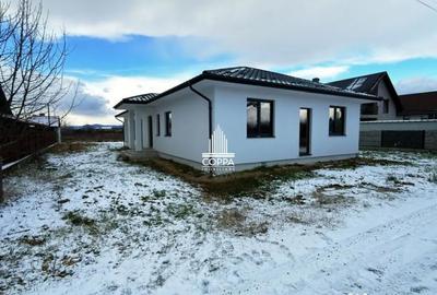 Casă cu 4 camere cu Teren 700 Mp în Săcălășeni - 1