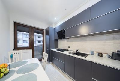 Apartament cu 2 camere decomandat în Tractorul - 3