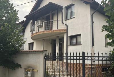 Casă cu 7 camere cu Teren 518 Mp în Cârcea - 6