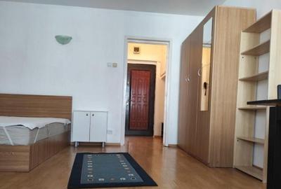 Dristor fix la metrou etaj 9 Dristor fix la metrou etaj 9 - 2