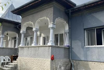 Casă cu 3 camere în Brănești - 2