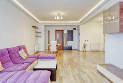 Apartament cu 3 camere decomandat, mobilat în Tractorul - 3