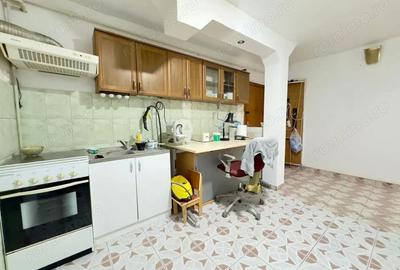 Spațiu comercial, de 52 mp, în Girocului - 3