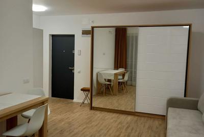 Garsonieră decomandată în Central - 2